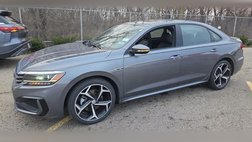 2022 Volkswagen Passat R-Line