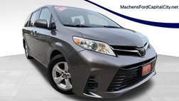 2018 Toyota Sienna LE