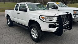 2017 Toyota Tacoma SR