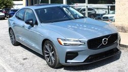 2022 Volvo S60 B5 Momentum