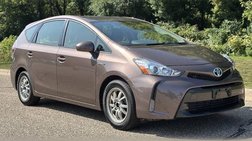 2015 Toyota Prius v Three