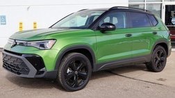 2025 Volkswagen Taos SE Black 4Motion