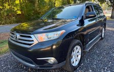 2013 Toyota Highlander SE