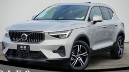 2025 Volvo XC40 B5 Core Bright Theme