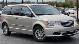 2013 Chrysler Town and Country Touring-L