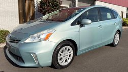 2014 Toyota Prius v Five