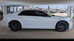 2022 Chrysler 300 Touring