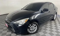 2017 Toyota Yaris iA Base