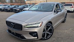 2024 Volvo S60 B5 Plus Dark Theme