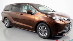2021 Toyota Sienna LE 8-Passenger