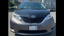 2012 Toyota Sienna LE 7-Passenger
