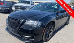 2022 Chrysler 300 Touring L