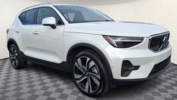 2025 Volvo XC40 B5 Plus Bright Theme