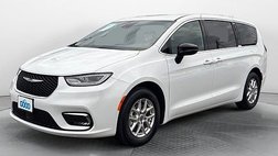 2024 Chrysler Pacifica Touring