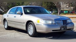 1999 Lincoln Town Car Signature
