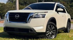 2022 Nissan Pathfinder SV