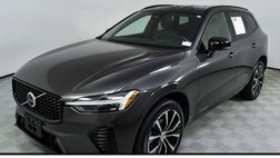 2023 Volvo XC60 B5 Plus Dark Theme