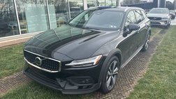 2025 Volvo V60 Cross Country B5 Plus