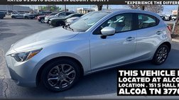 2020 Toyota Yaris Hatchback LE