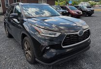 2023 Toyota Highlander Hybrid Bronze Edition
