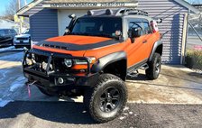2014 Toyota FJ Cruiser Base