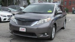 2017 Toyota Sienna XLE FWD 8-Passenger (Natl)