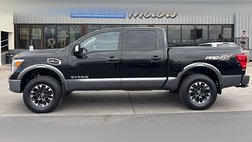 2017 Nissan Titan PRO-4X