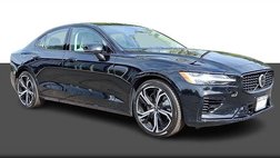 2023 Volvo S60 Recharge T8 Plus Dark Theme