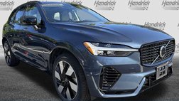 2024 Volvo XC60 Recharge T8 Plus Dark Theme