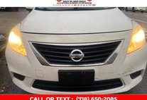 2013 Nissan Versa 1.6 S