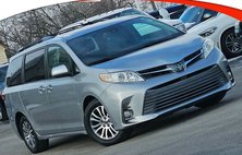 2018 Toyota Sienna XLE
