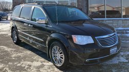 2014 Chrysler Town and Country Touring-L