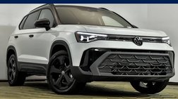 2025 Volkswagen Taos SE Black 4Motion