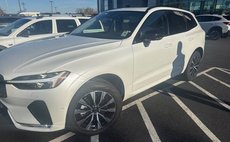 2025 Volvo XC60 B5 Plus Dark Theme