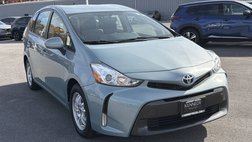 2015 Toyota Prius v Five