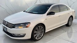 2014 Volkswagen Passat 1.8T SE with Sunroof 1.8