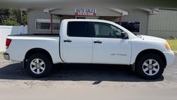 2015 Nissan Titan SV