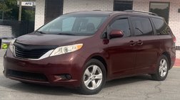 2013 Toyota Sienna LE 8-Passenger
