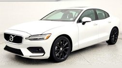 2021 Volvo S60 T6 Momentum