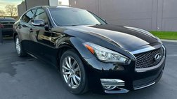 2017 Infiniti Q70 3.7