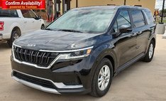 2023 Kia Carnival LX