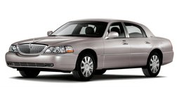2007 Lincoln Town Car Signature Limited