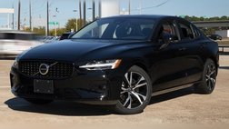 2024 Volvo S60 B5 Plus Dark Theme