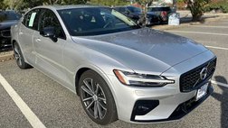 2022 Volvo S60 B5 Momentum