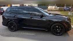 2023 BMW X7 M60i