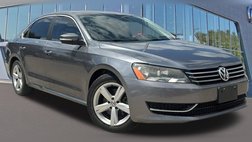 2013 Volkswagen Passat SE