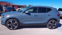 2021 Volvo XC40 T5 Momentum