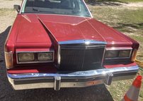 1989 Lincoln Town Car Signature