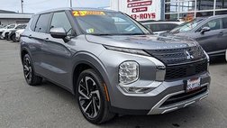 2023 Mitsubishi Outlander SE