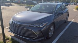 2019 Toyota Avalon Hybrid XLE